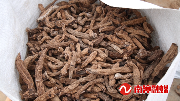 南漳中藥材的銷售現(xiàn)狀與高質(zhì)量發(fā)展路徑探析